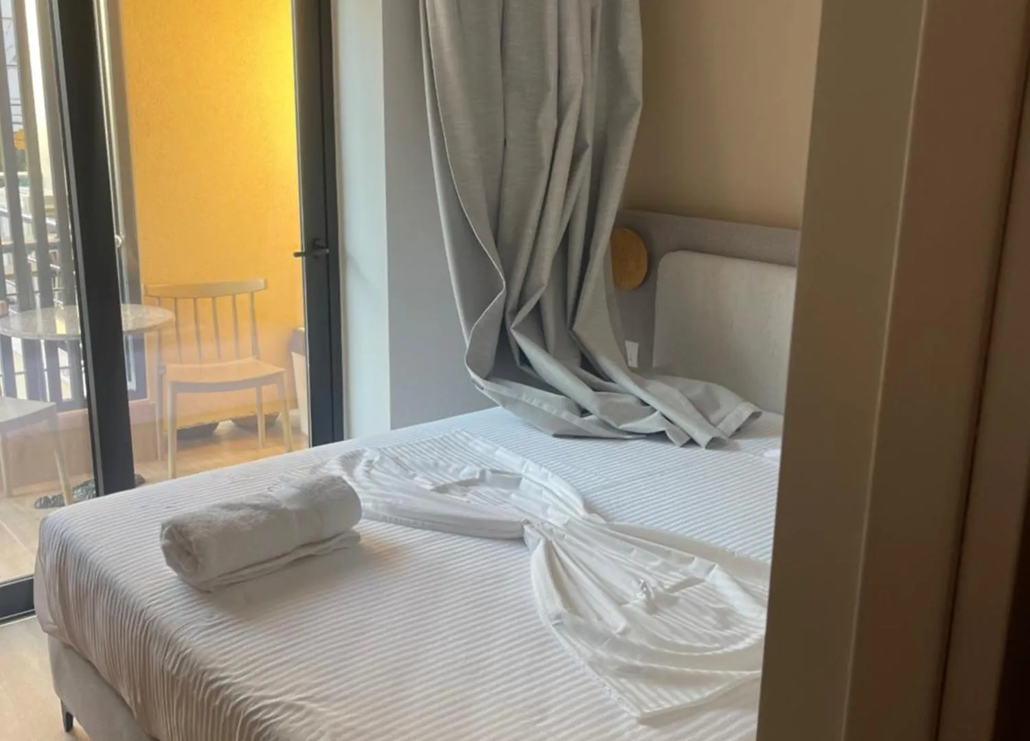 アパート Ionian Blue Apartament 5 ヒマラ アルバニア
